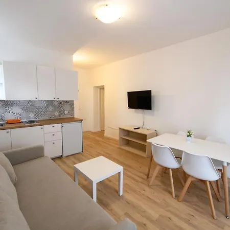 Cozy Apartment Makarska