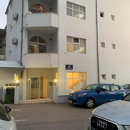 Cozy Apartment Makarska
